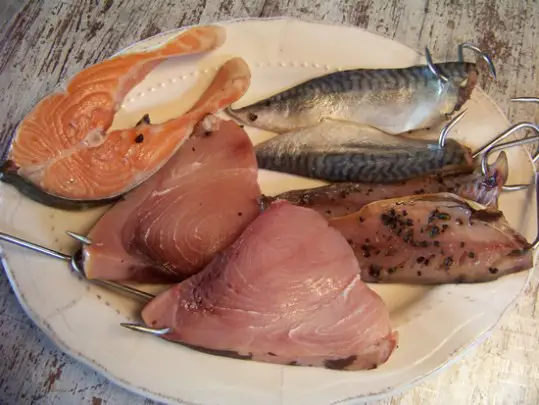 Préparer un filet de poisson pour fumage - Je Cuisine
